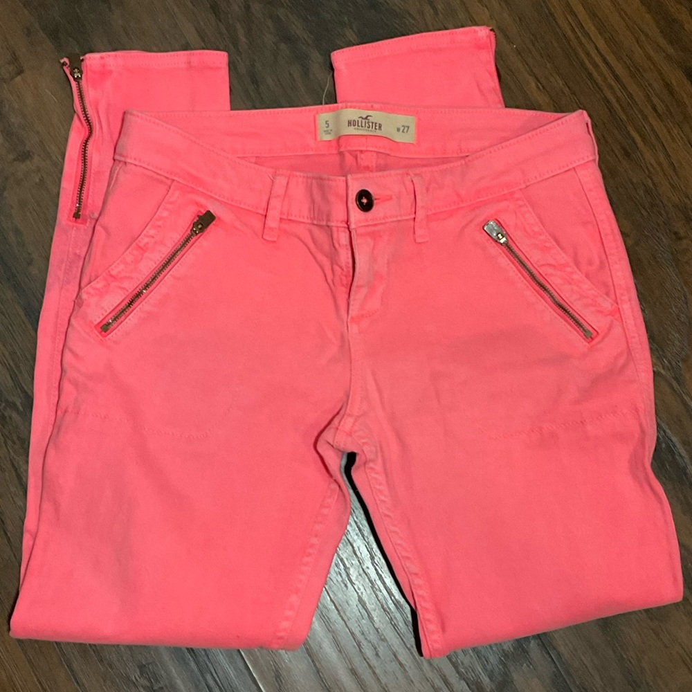 Hollister Women, Skinny Jean Pant, Zipper on bottom of legs, Sz:27
